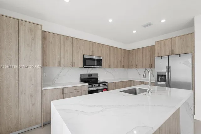 $4,540 | 22425 Southwest 125th Avenue, Unit 19A, Miami, FL 33170