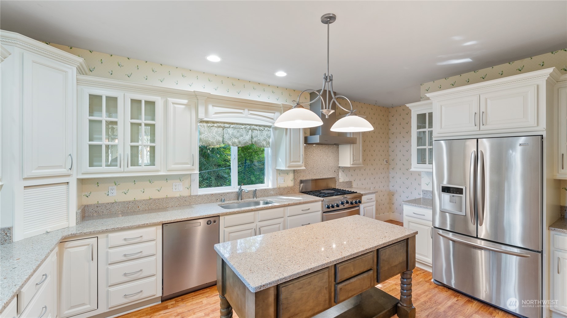 13204 Satterlee Road Anacortes, WA 98221 - Photo 8 of 40 Gallery Image 8