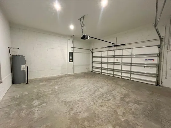$2,000 | 165 Rainwood Street, Groveland, FL 34715