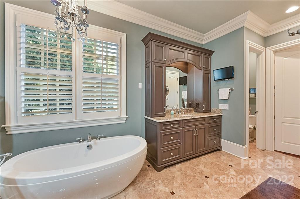 1951 Harris Road Charlotte, NC 28211 - Photo 16 of 35