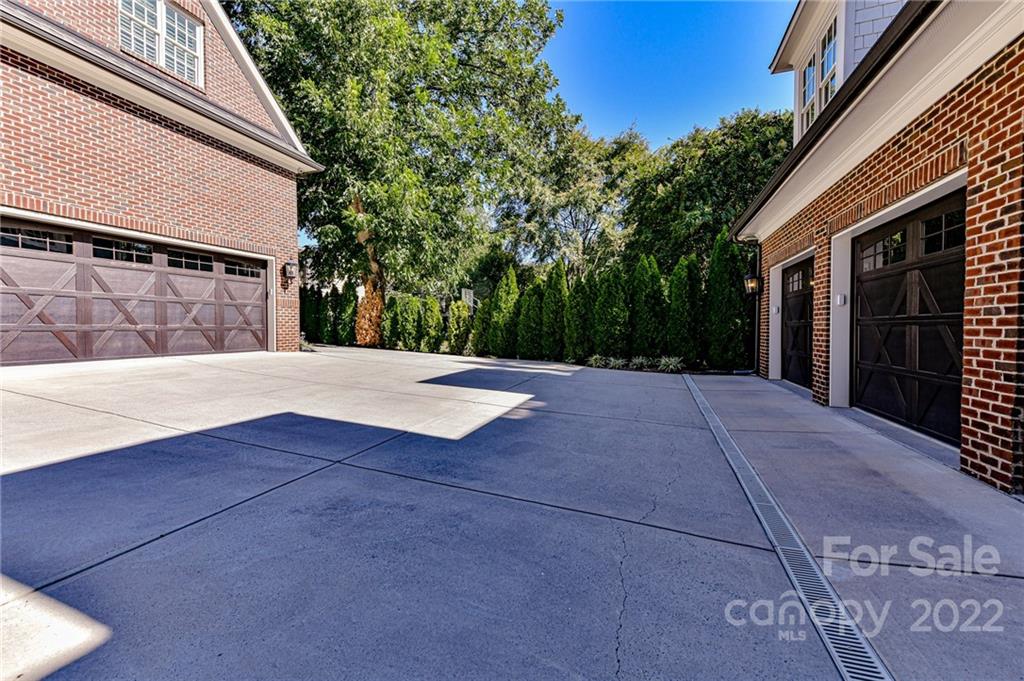 1951 Harris Road Charlotte, NC 28211 - Photo 34 of 35 a view of an outdoor space
