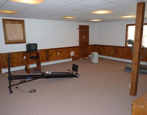 281 Gray Road Falmouth, ME 04105 - Photo 15 of 21 Den/Family/Great Room.