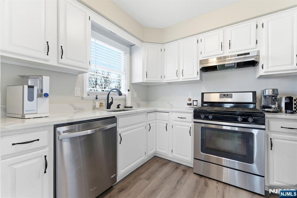 779 Riverside Avenue, Unit 201 Lyndhurst, NJ 07071 - Photo 17 of 35
