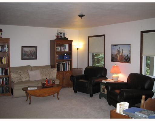 3993 Remaley Road Murrysville, PA 15668 - Photo 4 of 18 Living Room.