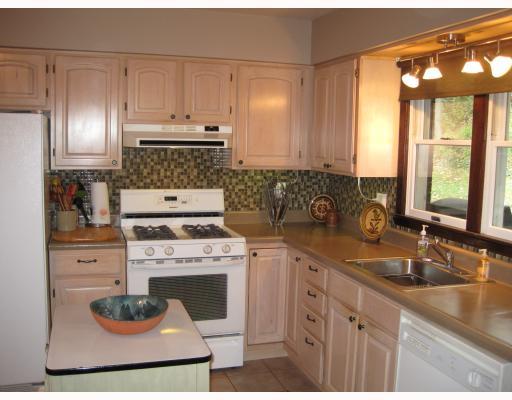 3993 Remaley Road Murrysville, PA 15668 - Photo 7 of 18 Kitchen.