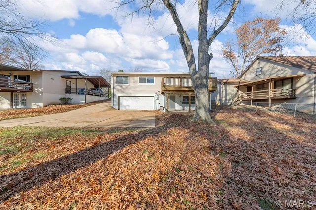 $2,200 | 818 Reinke Road, Ballwin, MO 63021