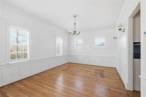 $890,000 | 5701 Central Street, Kansas City, MO 64113