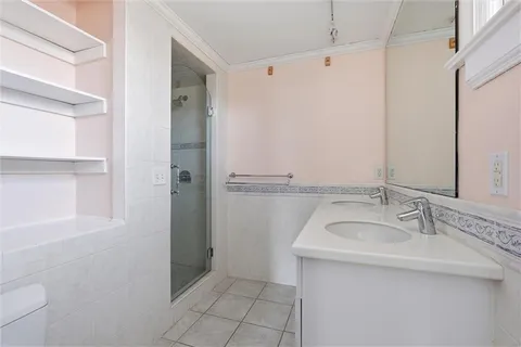 $890,000 | 5701 Central Street, Kansas City, MO 64113