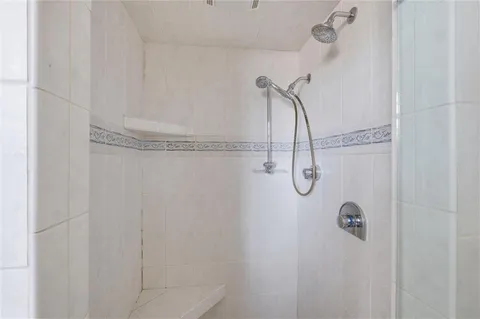 $890,000 | 5701 Central Street, Kansas City, MO 64113