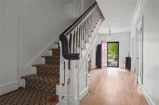 $890,000 | 5701 Central Street, Kansas City, MO 64113