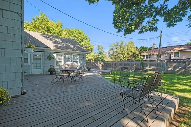 $890,000 | 5701 Central Street, Kansas City, MO 64113