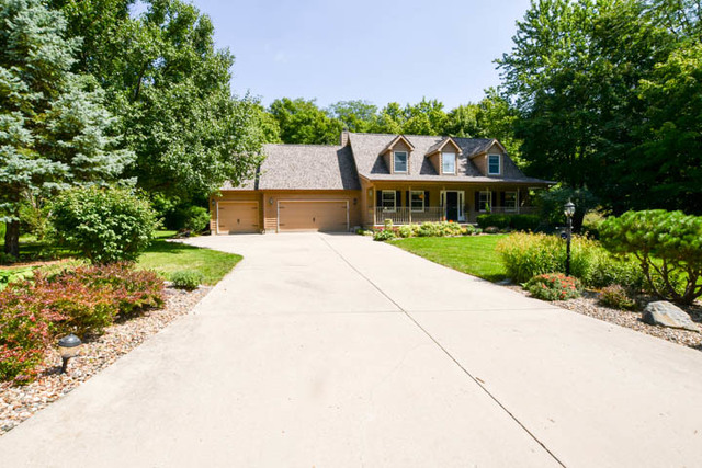 13959 Deer Ridge Road Bloomington, IL 61705 - Photo 2 of 31