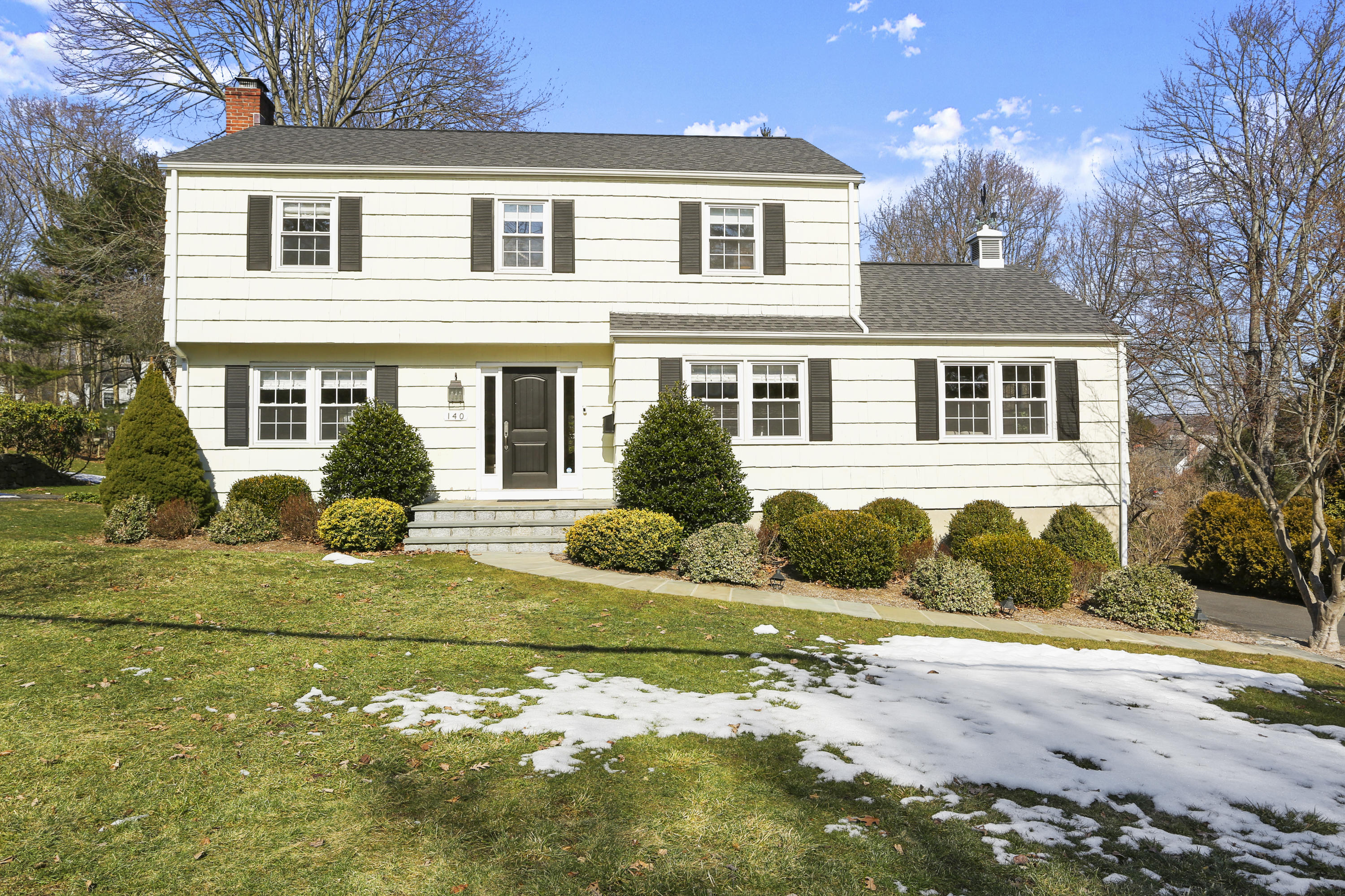 140 Farm Road New Canaan, CT 06840 - Photo 1 of 39 Front 140 Farm Road