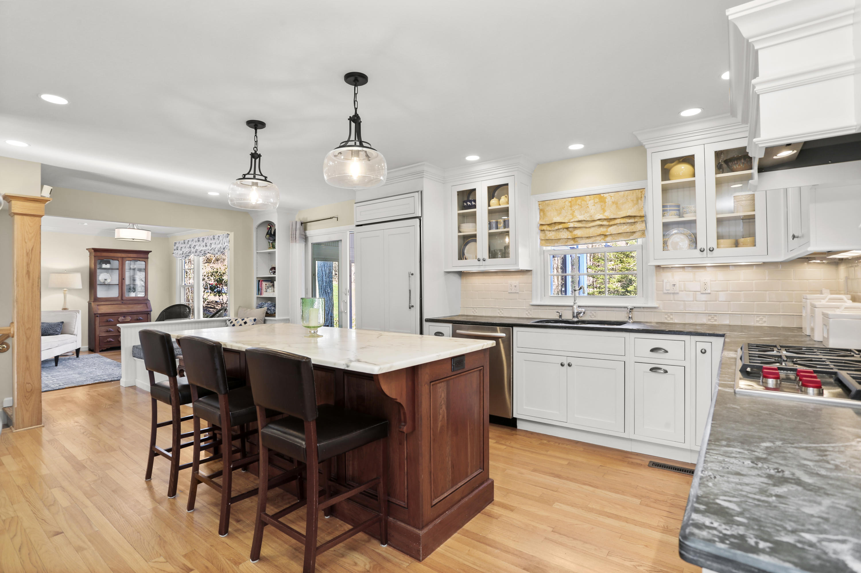 140 Farm Road New Canaan, CT 06840 - Photo 12 of 39 Kitchen looking toward LR