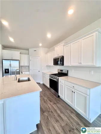 $3,200 | 1077 Meadowlark Drive, Fogelsville, PA 18051