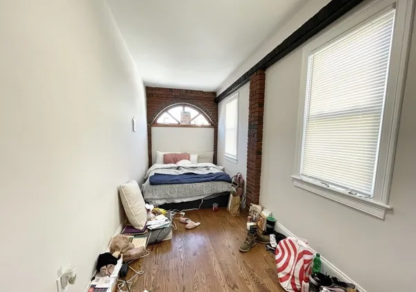 a view of living room washer and dryer