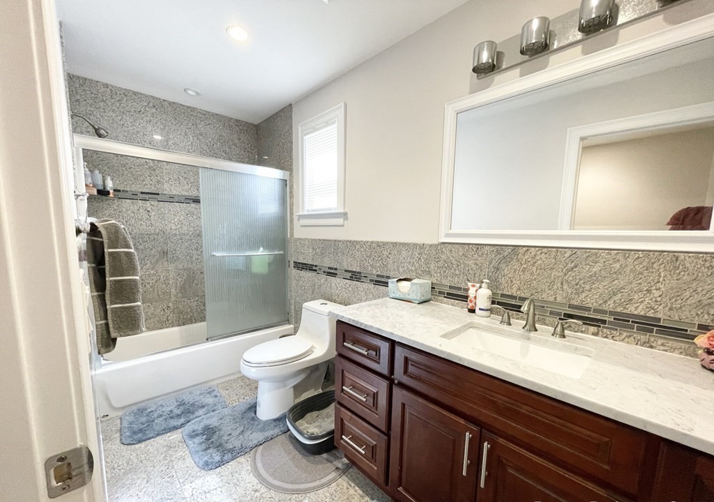 32 Sumner Street, Unit 1 Boston, MA 02125 - Photo 13 of 14