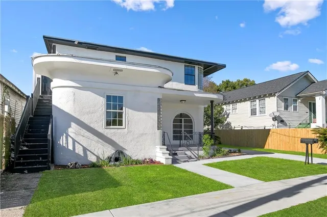 $2,200 | 2908 Audubon Street, Unit 1A, New Orleans, LA 70125