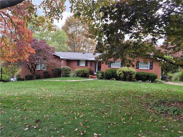 $459,900 | 3816 Hilltop Drive, Gibsonia, PA 15044