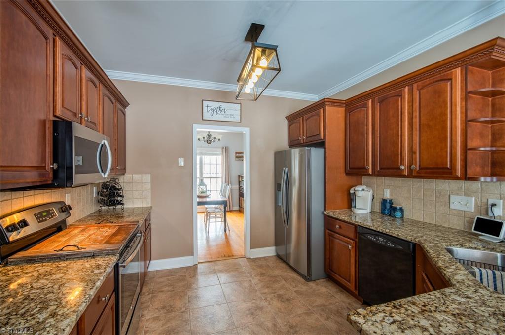 126 Crystal Ridge Drive Lexington, NC 27295 - Photo 6 of 32