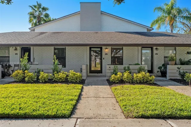 a front view of house with yard