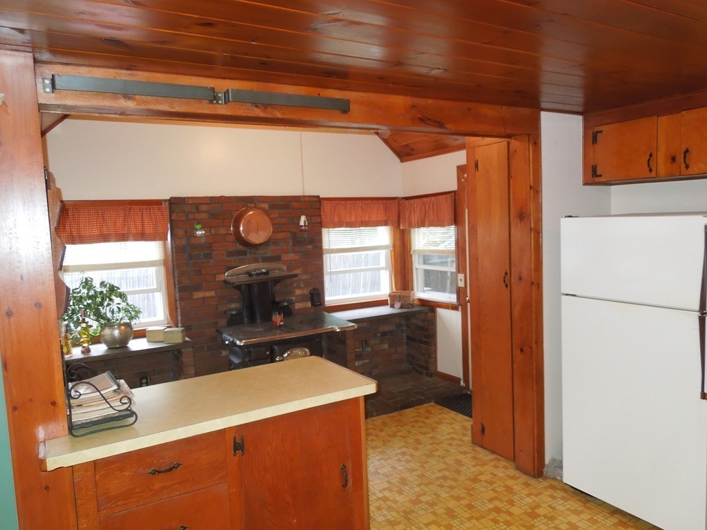 9 Meadowbrook Road Hudson, MA 01749 - Photo 6 of 18