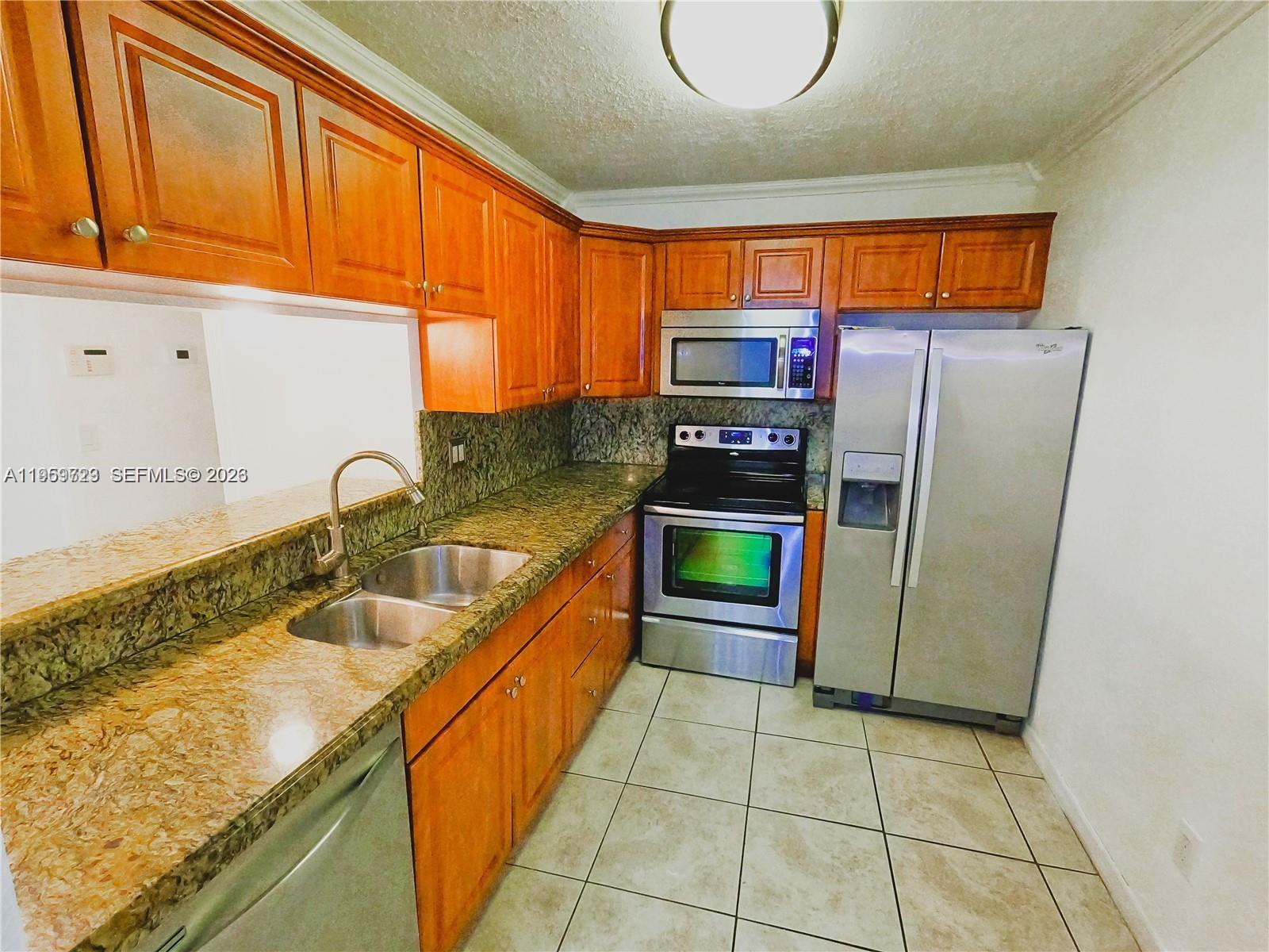 8600 Southwest 149th Avenue, Unit 612 Miami, FL 33193 - Photo 6 of 15