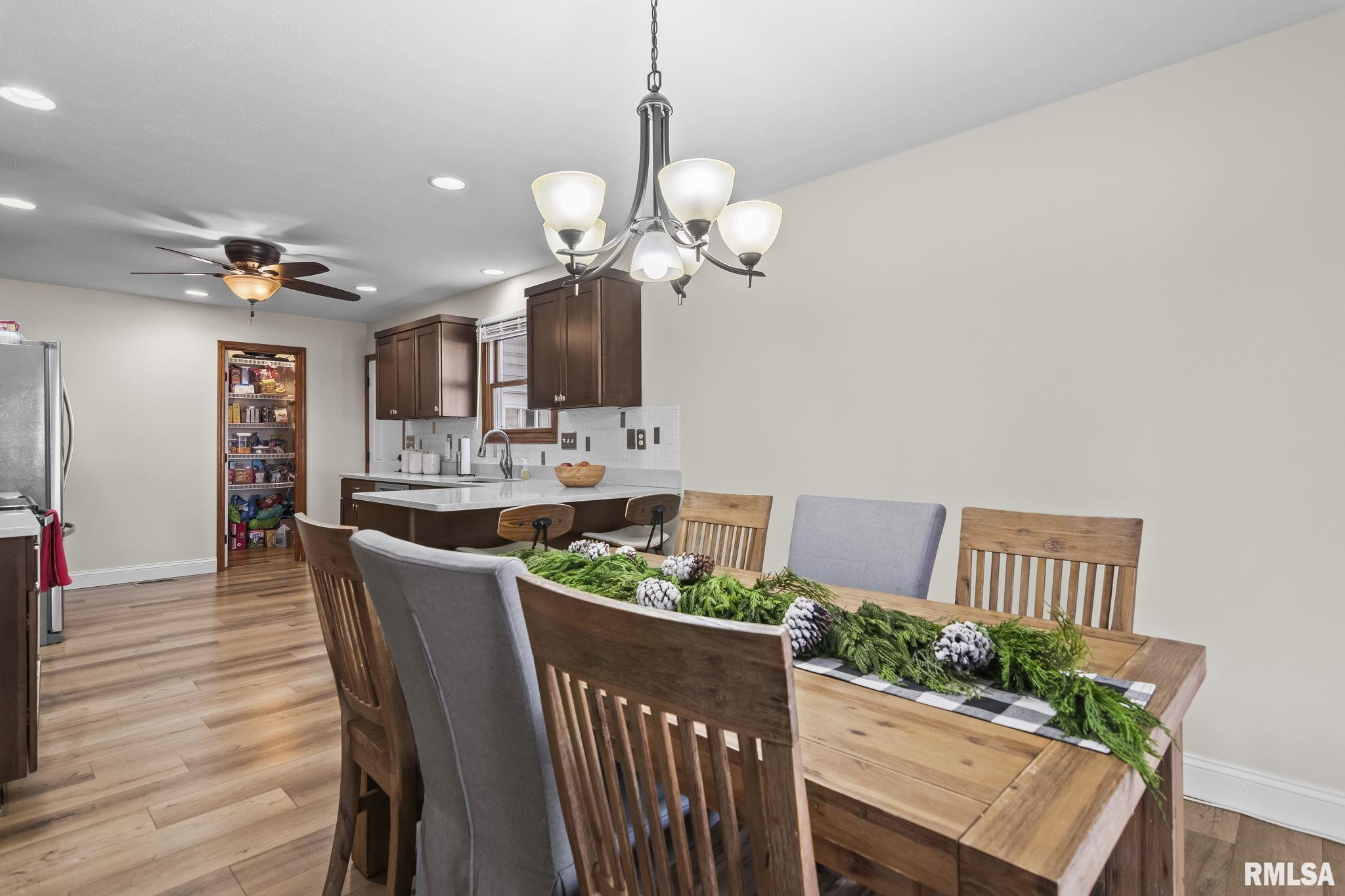 1035 Oakbrook Avenue Chatham, IL 62629 - Photo 12 of 36