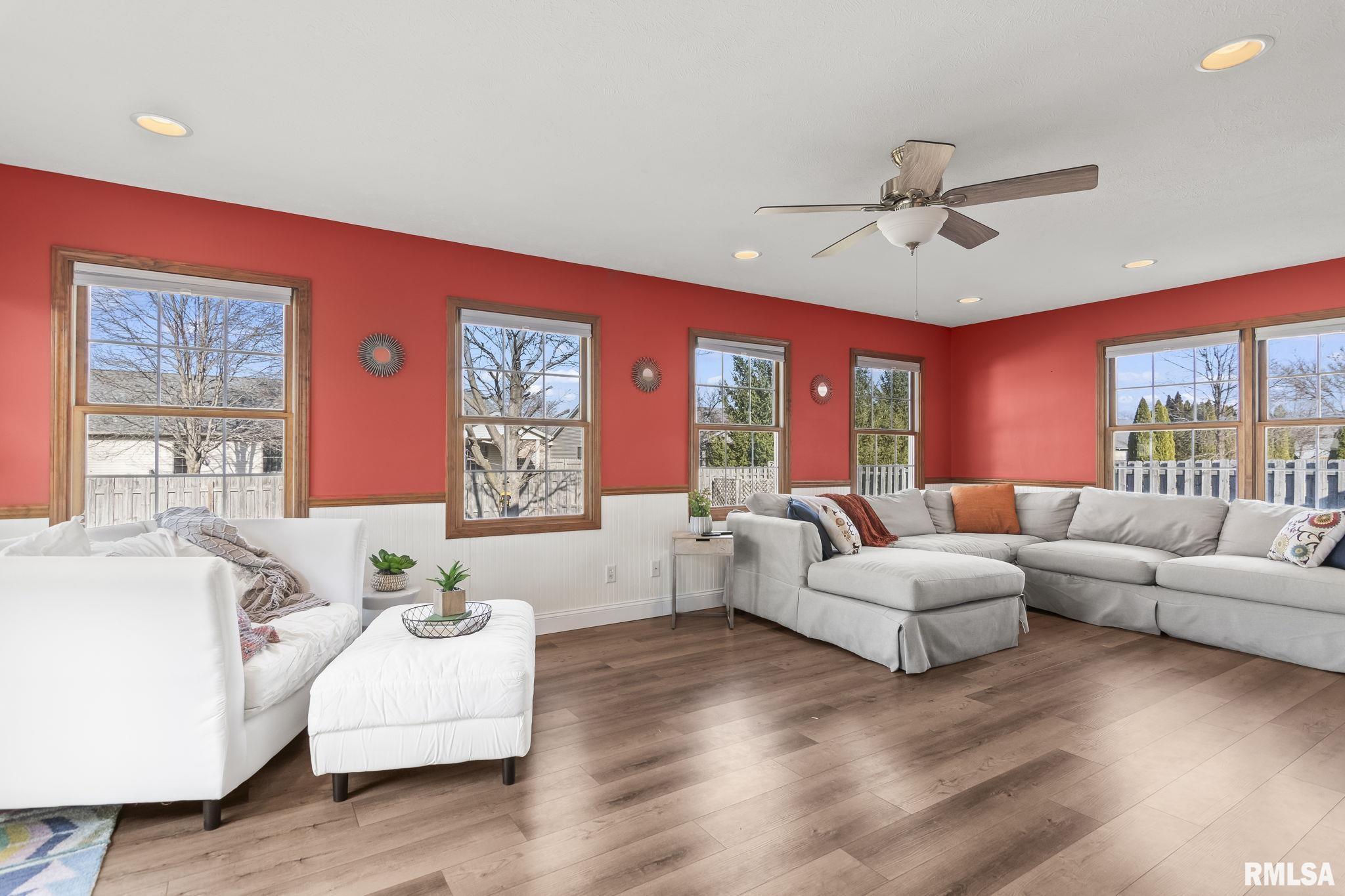 1035 Oakbrook Avenue Chatham, IL 62629 - Photo 15 of 36