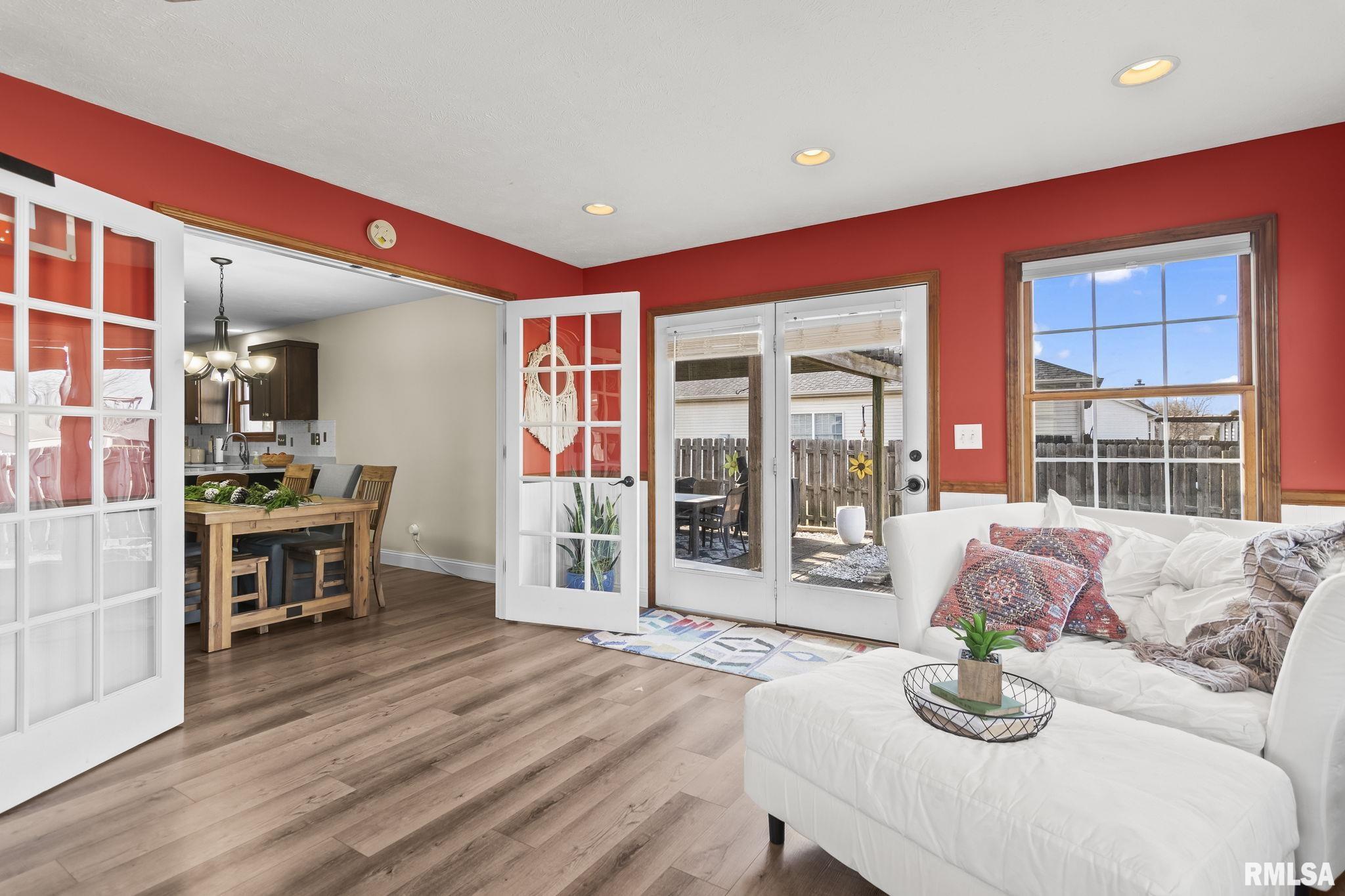 1035 Oakbrook Avenue Chatham, IL 62629 - Photo 16 of 36