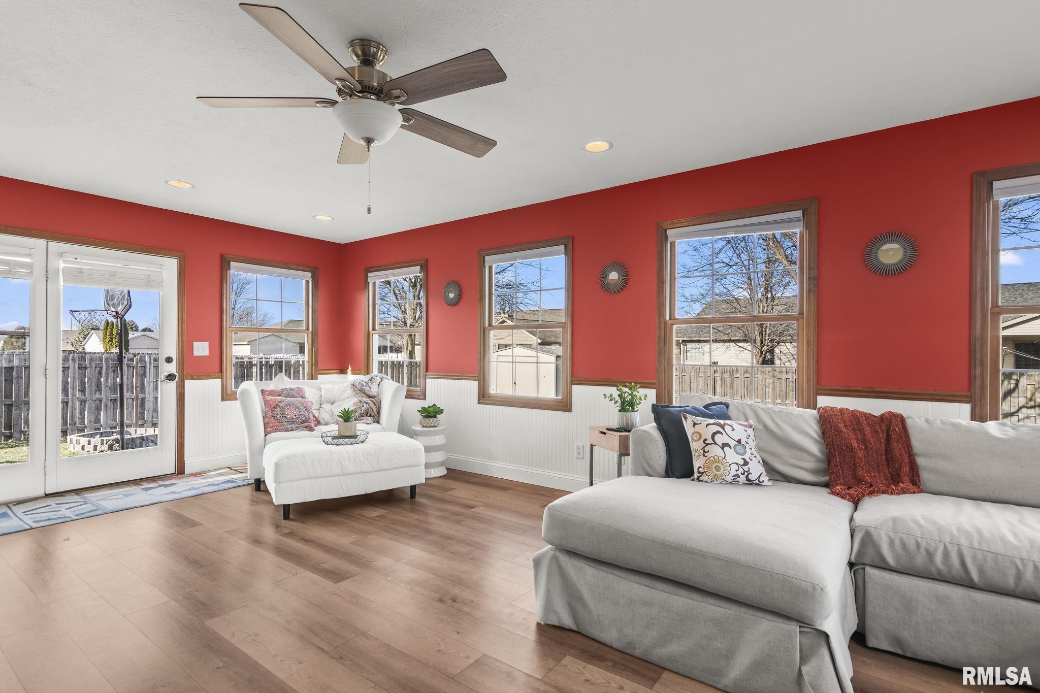 1035 Oakbrook Avenue Chatham, IL 62629 - Photo 17 of 36