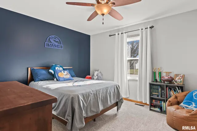 $325,000 | 1035 Oakbrook Avenue, Chatham, IL 62629