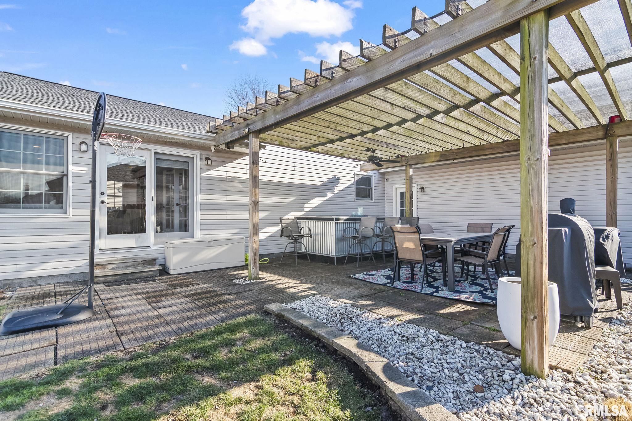 1035 Oakbrook Avenue Chatham, IL 62629 - Photo 32 of 36