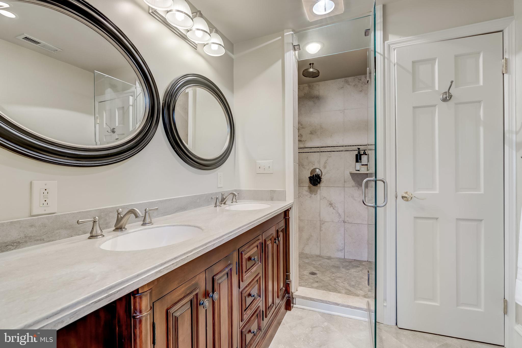 17706 Old Frederick Road Mount Airy, MD 21771 - Photo 34 of 60 Primary Bathroom