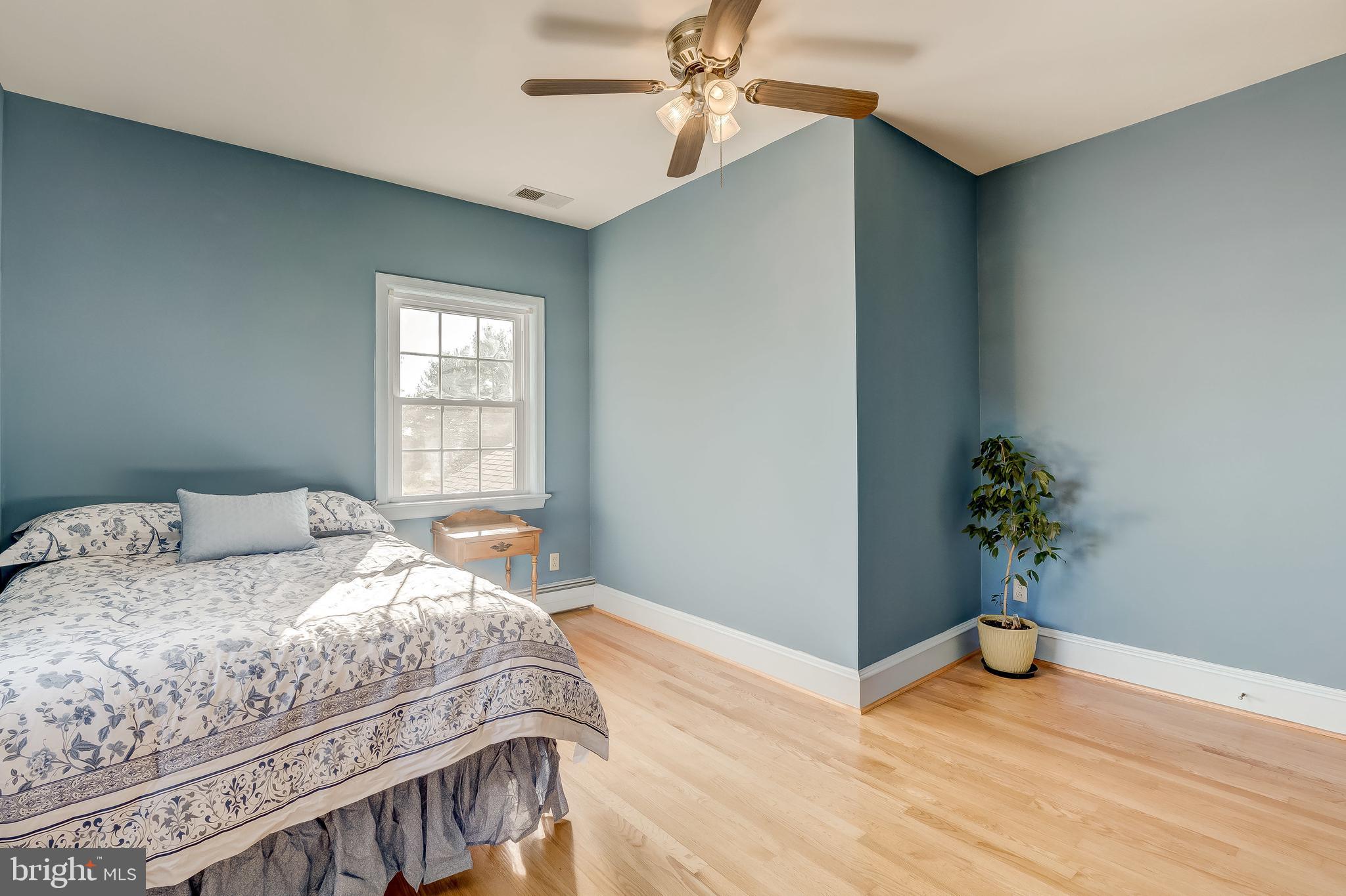 17706 Old Frederick Road Mount Airy, MD 21771 - Photo 38 of 60 Bedroom