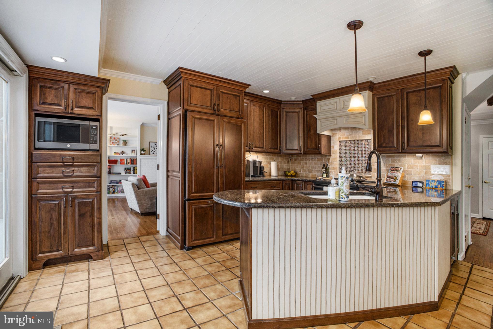 730 Thomas Jefferson Road Wayne, PA 19087 - Photo 21 of 50 Kitchen showing entrance to Family Room