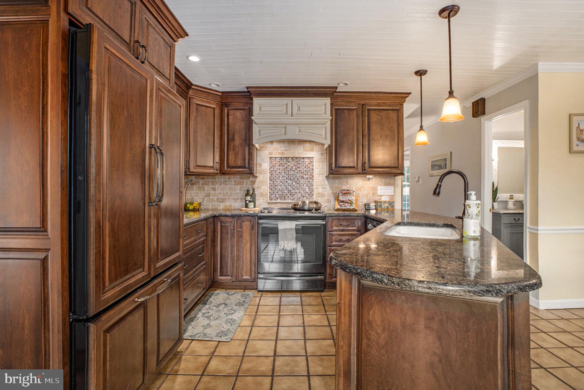 730 Thomas Jefferson Road Wayne, PA 19087 - Photo 22 of 50 Kitchen