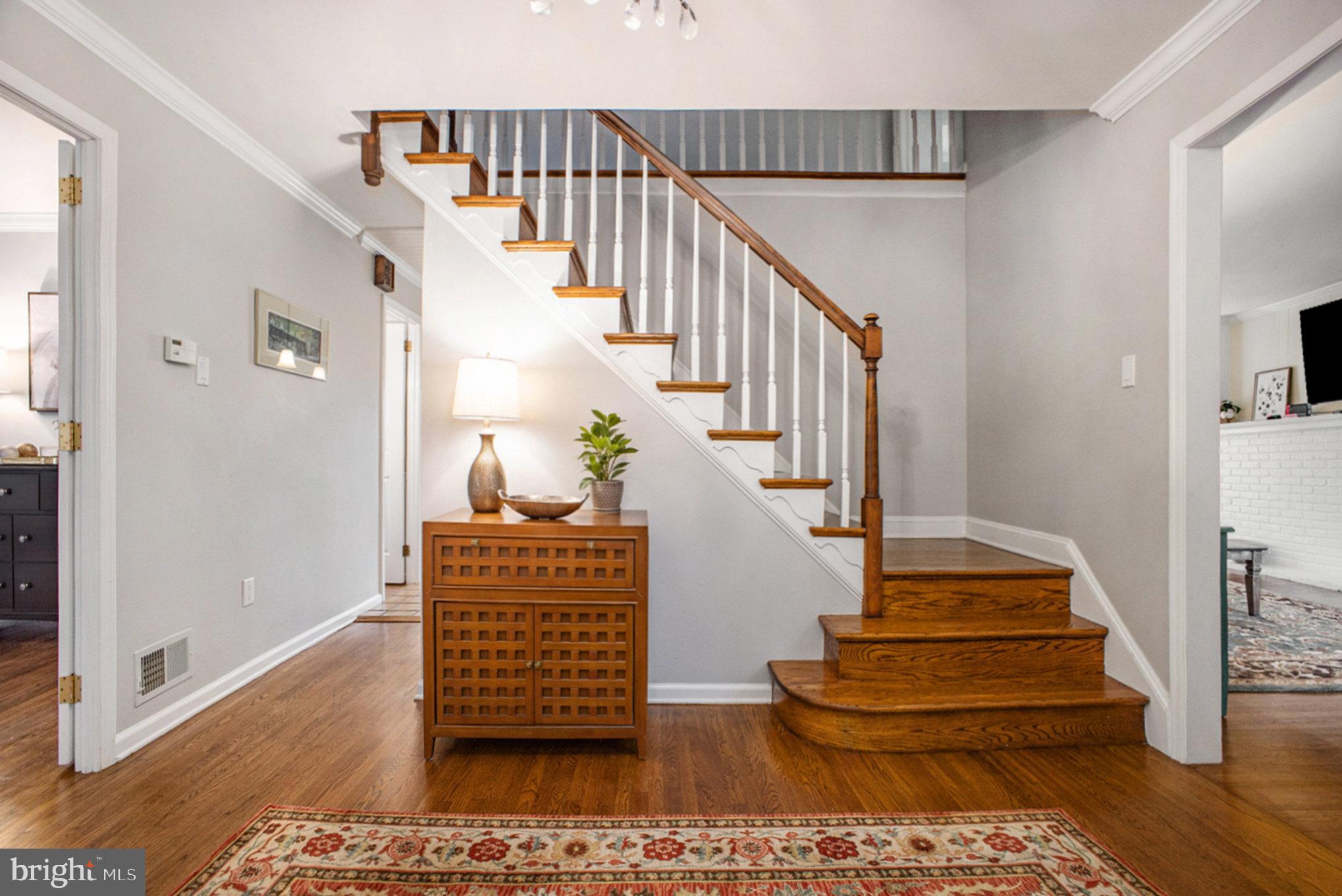 730 Thomas Jefferson Road Wayne, PA 19087 - Photo 10 of 50 Vestibule