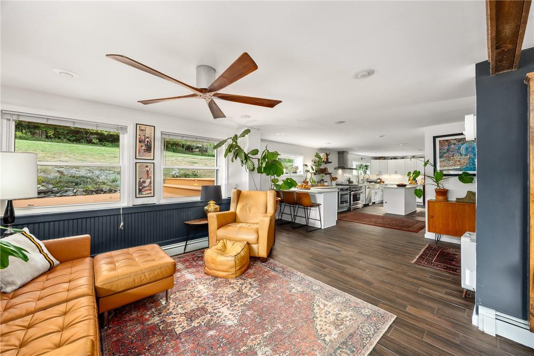 Welcome to 843 Van Wagner Rd!