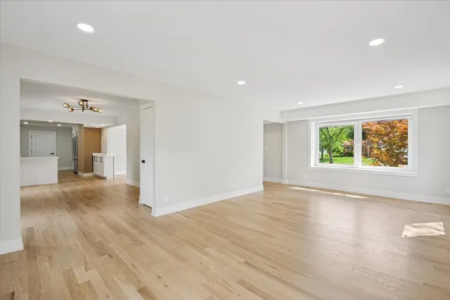 $699,900 | 303 Cedarbrook Road, Naperville, IL 60565