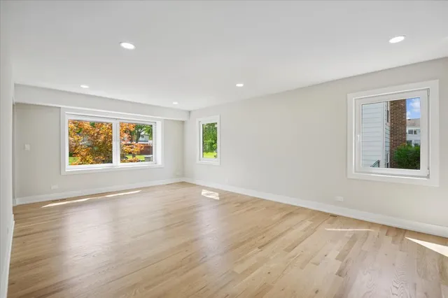 $699,900 | 303 Cedarbrook Road, Naperville, IL 60565