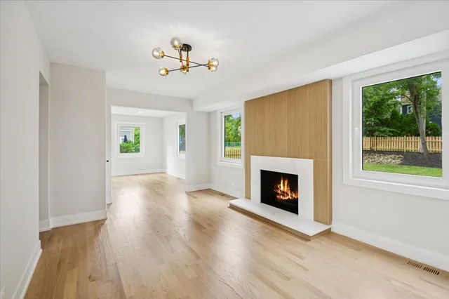 $699,900 | 303 Cedarbrook Road, Naperville, IL 60565