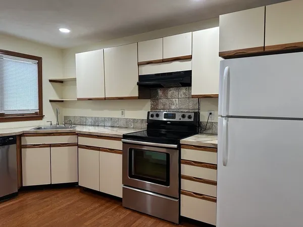 $2,350 | 47 Euclid Avenue, Unit 1, Quincy, MA 02169