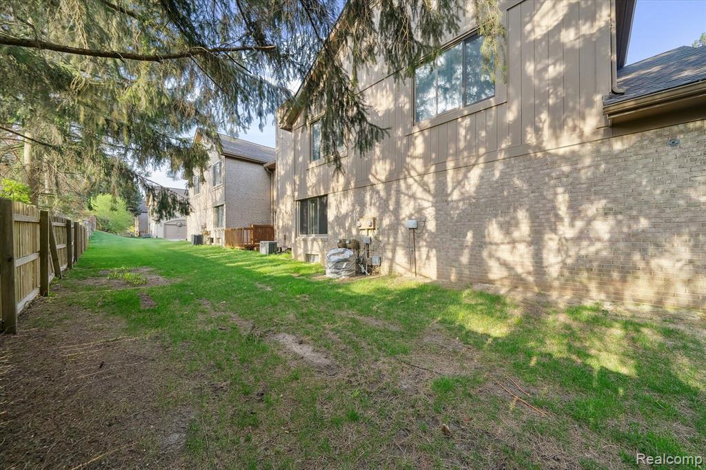 29691 Sierra Point Circle Farmington Hills, MI 48331 - Photo 39 of 41