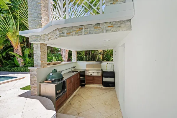$5,995,000 | 2307 North Riverside Drive, Pompano Beach, FL 33062