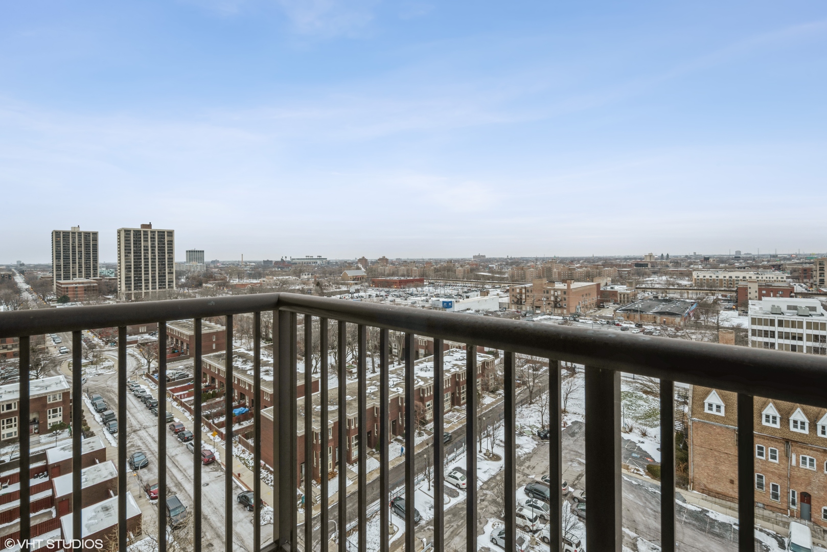 2605 South Indiana Avenue, Unit 1201 Chicago, IL 60616 - Photo 17 of 18 a view of city from a balcony