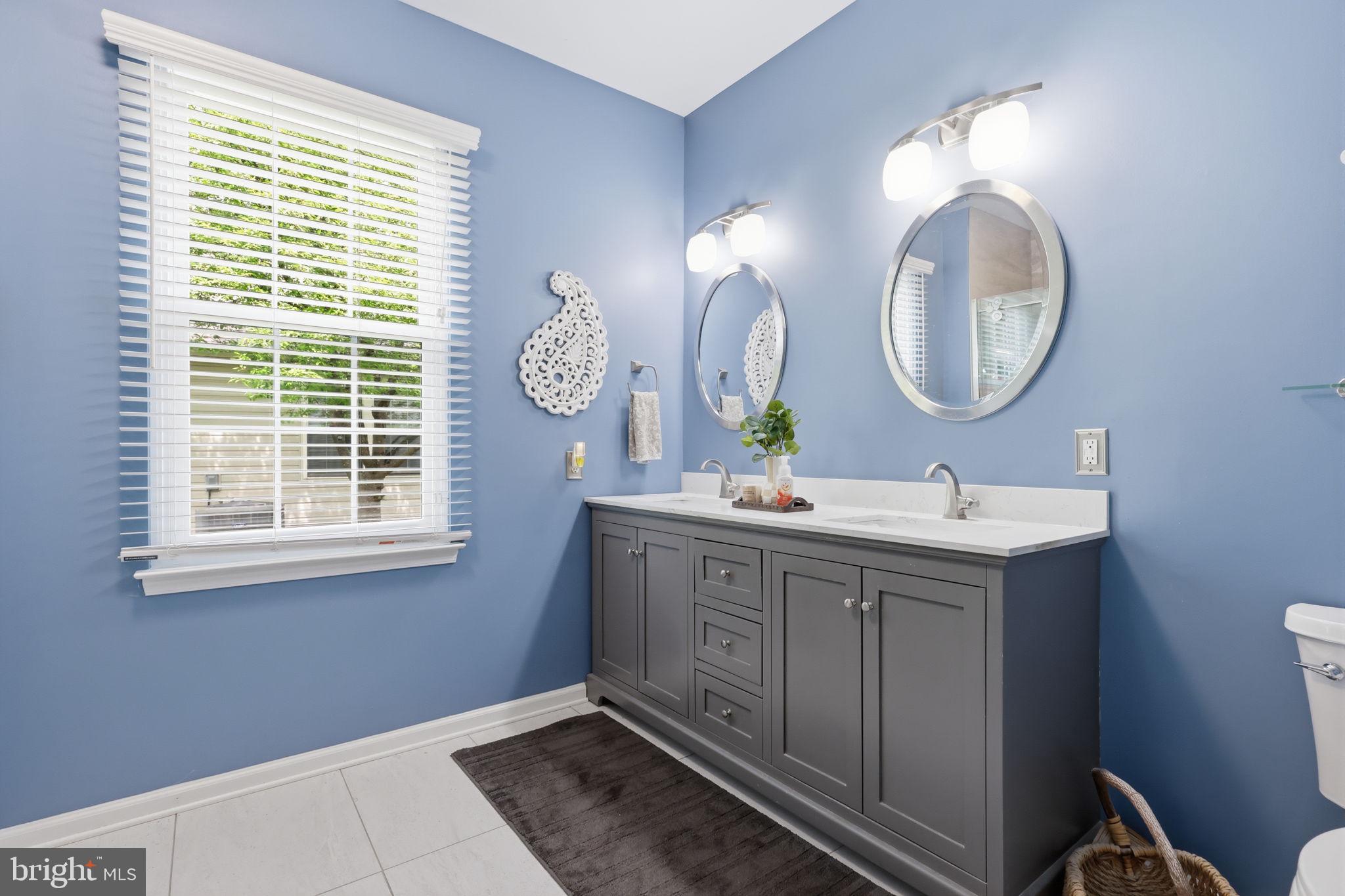 28 Bluebonnet Road Langhorne, PA 19047 - Photo 23 of 47 Primary Bathroom