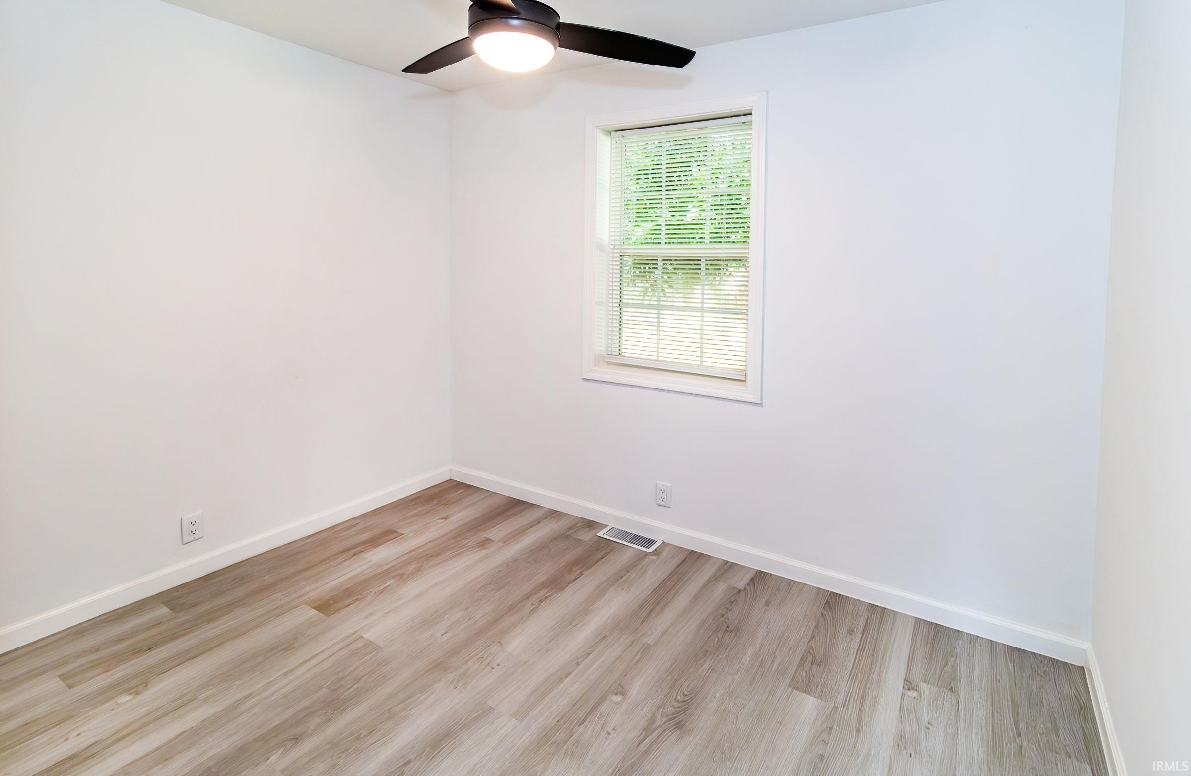 10306 Old State Road Evansville, IN 47711 - Photo 11 of 35