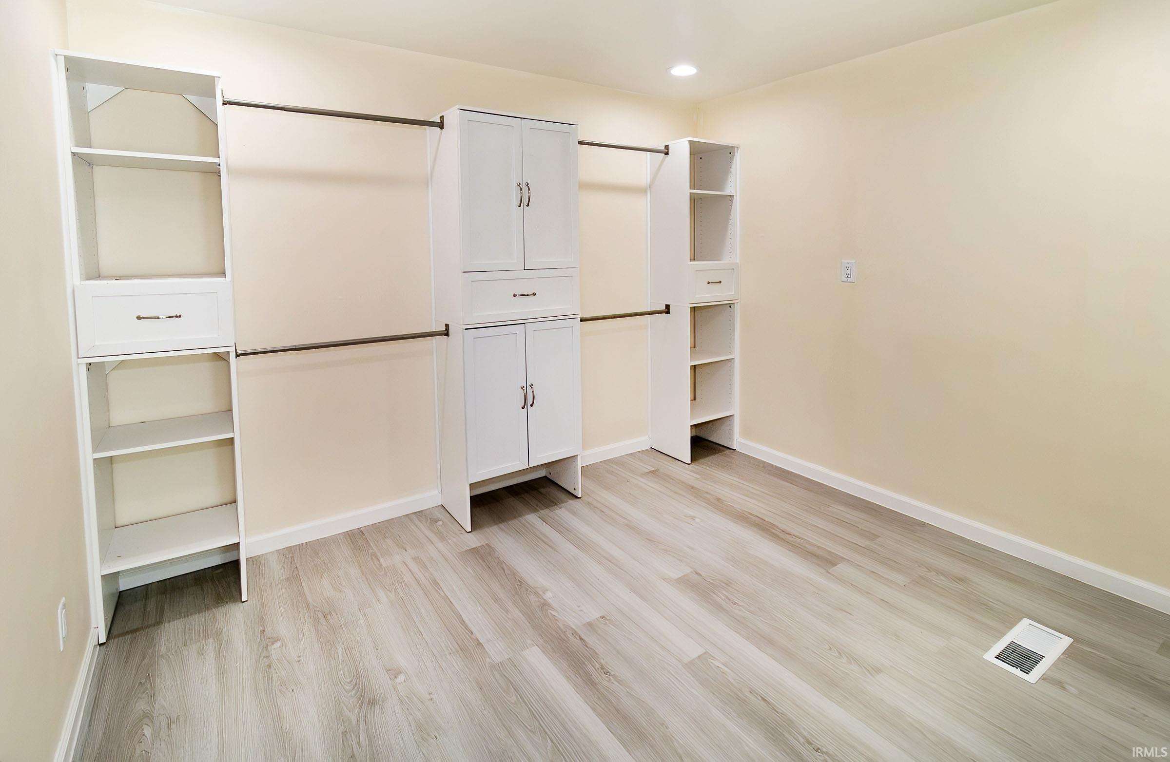 10306 Old State Road Evansville, IN 47711 - Photo 16 of 35