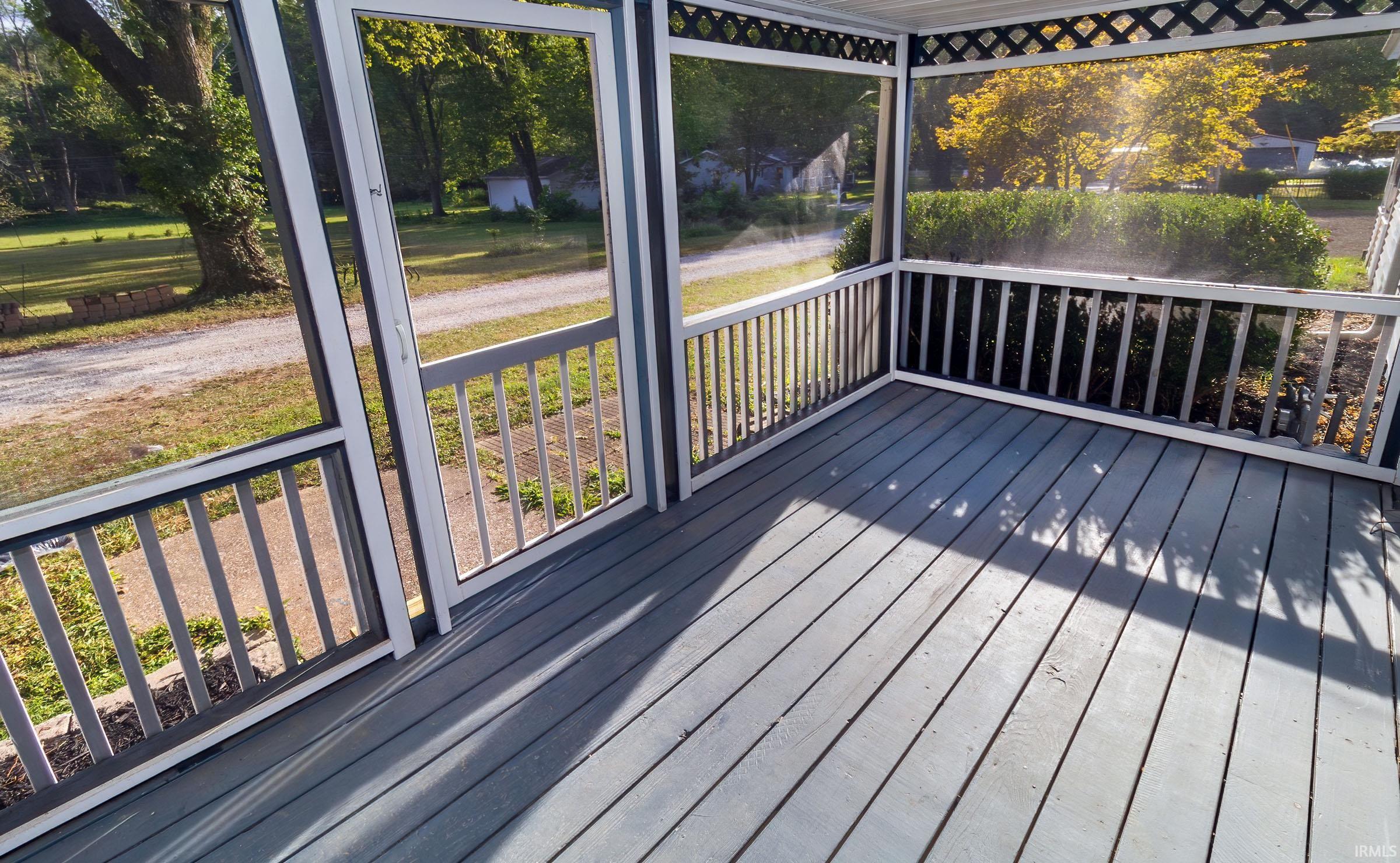 10306 Old State Road Evansville, IN 47711 - Photo 19 of 35